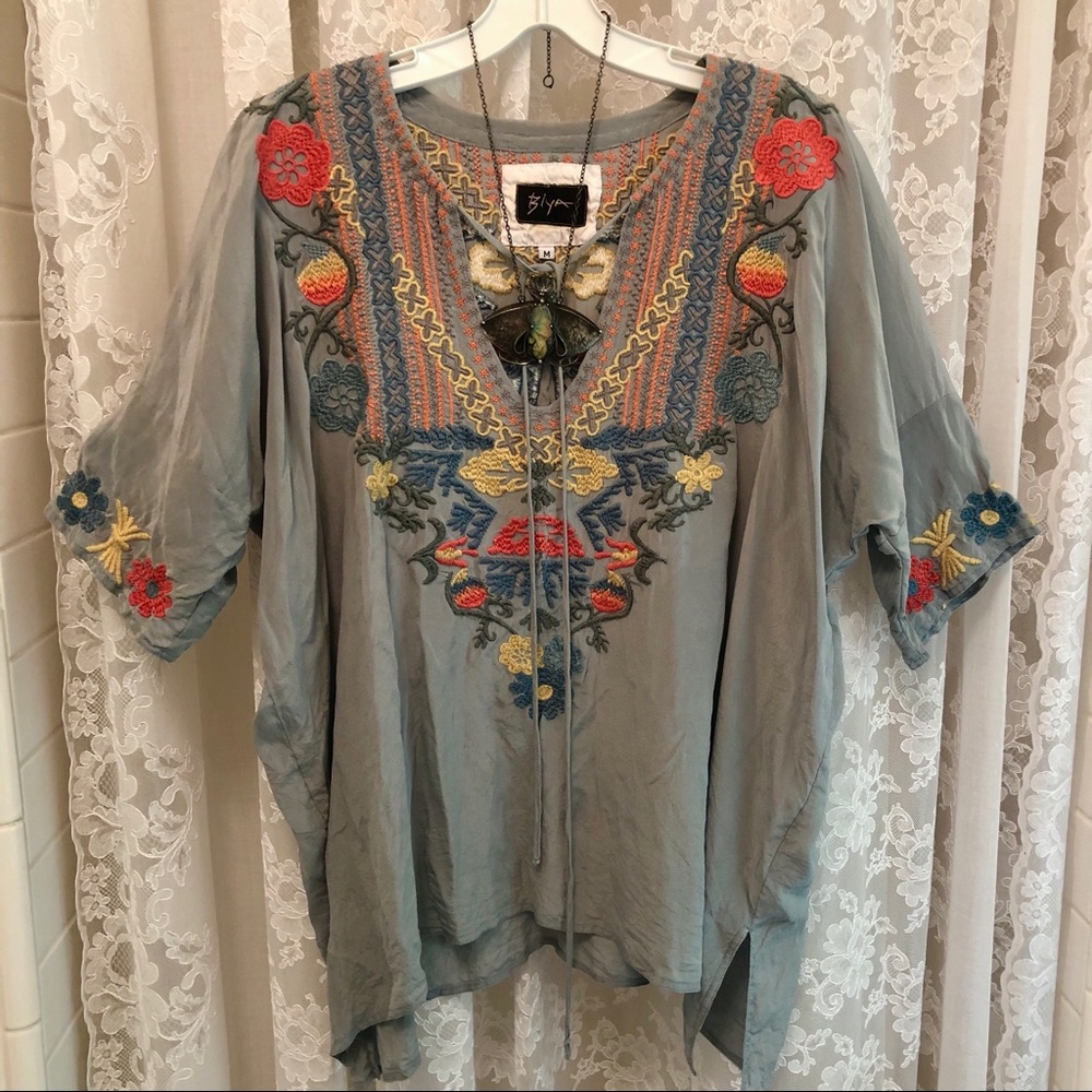 JOHNNY WAS * 3J BIYA Slate Blue Embroidered Top